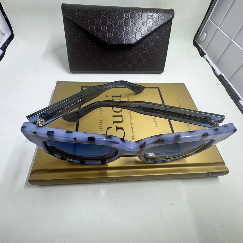 Gucci Black& Blue GUCCI Acetate Sunglasses - Picture 12 of 16